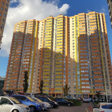 Стильная И Уютная Квартира В Новом Доме На Оболони Kiev Ngoại thất bức ảnh